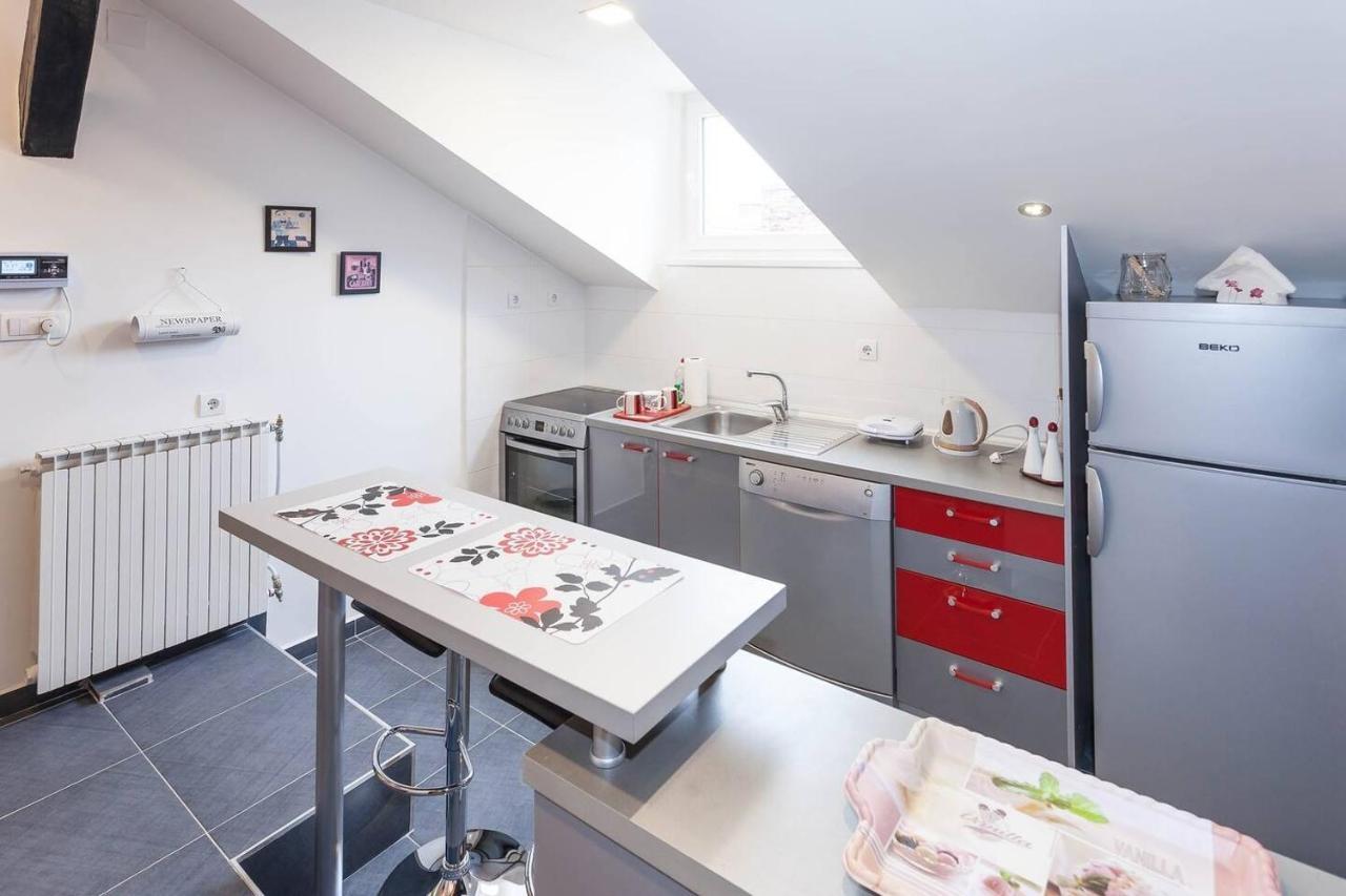 He-Ra Apartments With Free Parking Skopje Ngoại thất bức ảnh