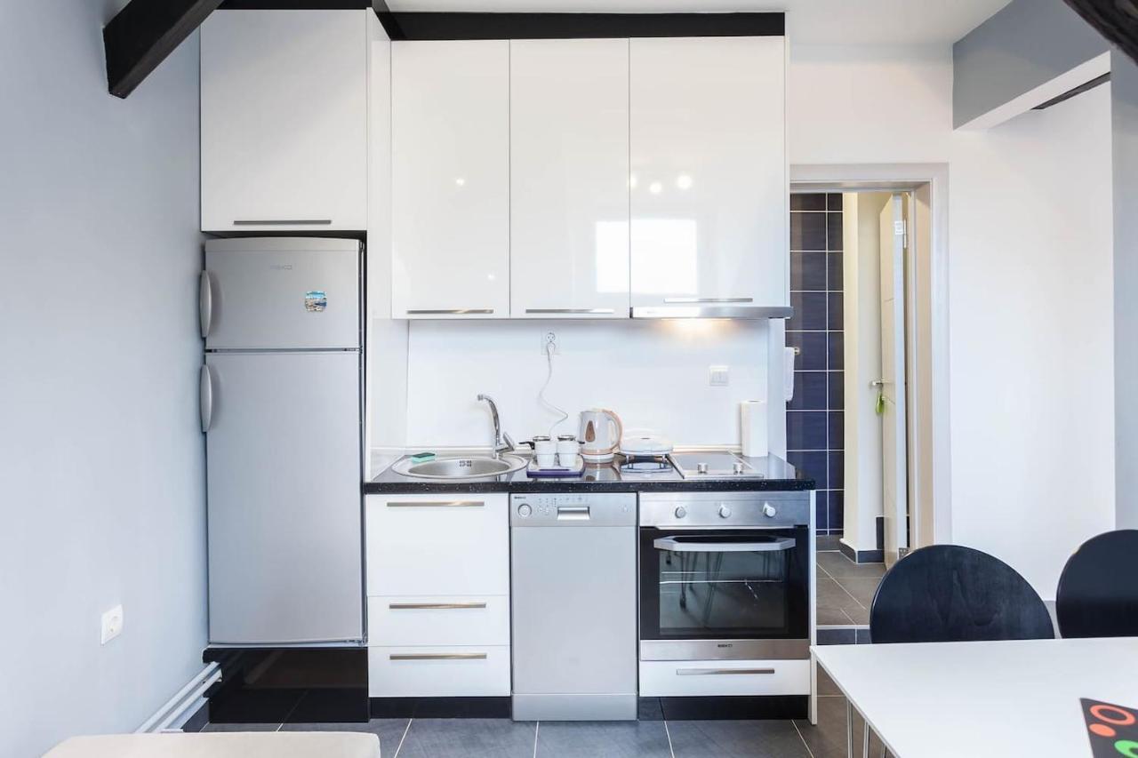 He-Ra Apartments With Free Parking Skopje Ngoại thất bức ảnh
